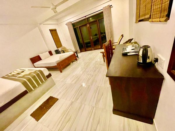 Ashansa Lagoon Resort