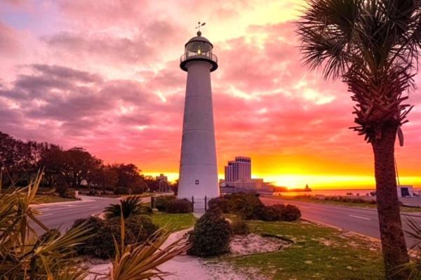Royal Holiday Beach Resort, Đặt Khách sạn căn hộ Biloxi Mississippi Gulf Coast