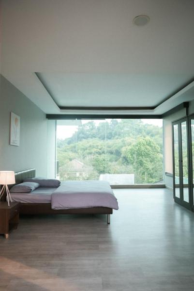Tropical Bliss Villa by The Feelas, Đặt Biệt thự Khách sạn Doanh nhân tại Bandung Wetan, 4* 5*