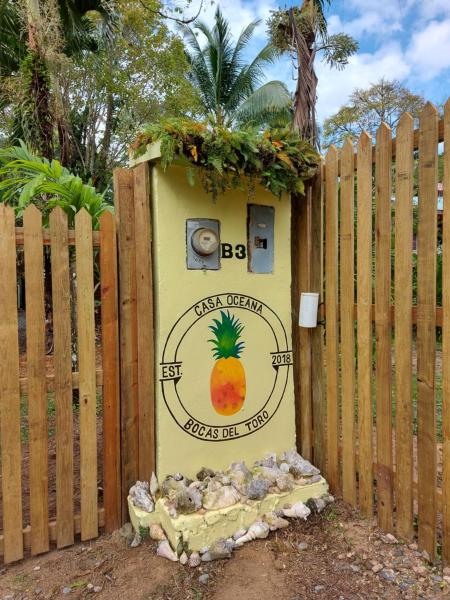 Casa Oceana Bed & Breakfast, Đặt Nhà nghỉ có bữa sáng Bocas del Toro Isla Colon