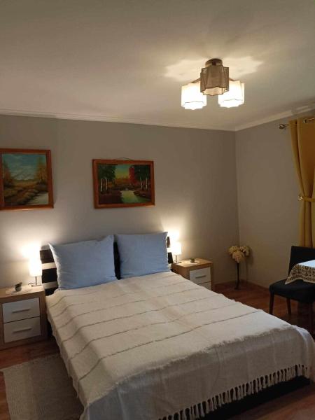 Mroczkówka, Đặt Căn hộ Dębowiec Podkarpackie