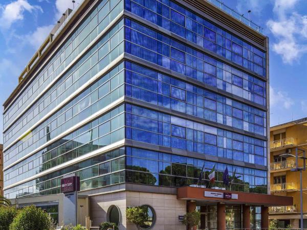 Hotel Mercure Siracusa, Đặt  Khách sạn tại Coast Region có Hồ bơi, Hồ bơi
