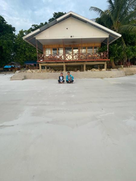 Yohana Cottage, Đặt Khách sạn mini Khách sạn Giá rẻ tại Maluku