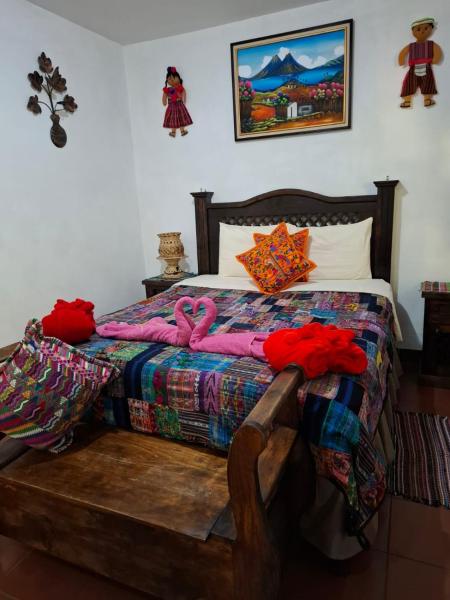 Francisco's rest house hotel, Đặt Khách sạn Antigua Guatemala Zacatepeques