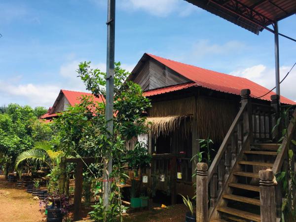 Ratanakiri Farmhouse & Trekking, Đặt Lodge Ratanakiri Ratanakiri Province