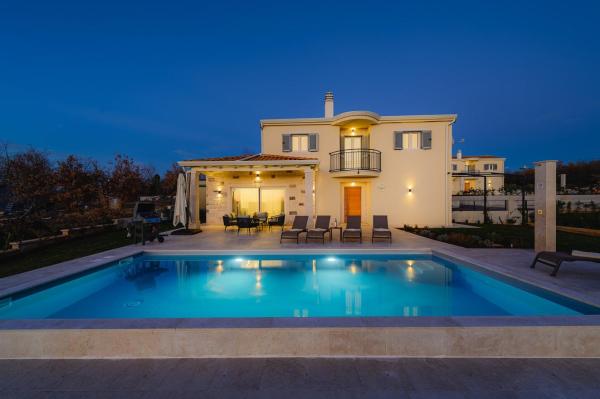 Villa Rosmarino Muntrilj, Đặt Biệt thự Muntrilj Istria