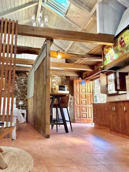 CASA FOLIBAR-Encanto rural entre piedra y madera Valle del Silencio, Đặt Nhà nghỉ dưỡng Manzanedo de Valdueza 