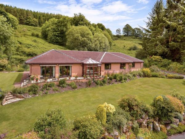 Ard Taigh, Đặt Nhà nghỉ dưỡng Stron-fearnan Perthshire