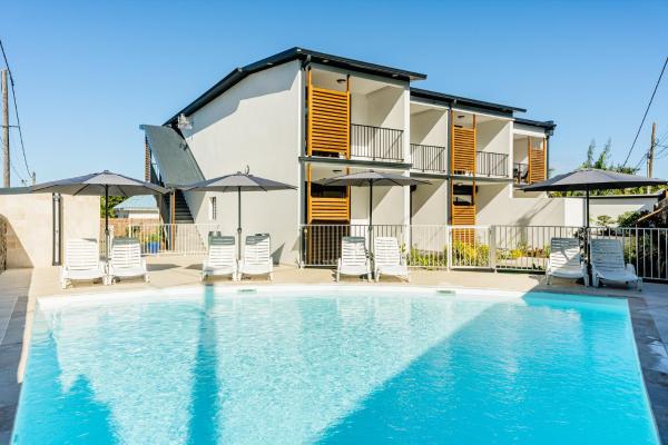 Residence Touristique LES MASCARINS, Đặt Khách sạn Khách sạn tại Petite-Ile có Hồ bơi, Hồ bơi