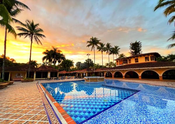Tequendama Hotel Campestre Villavicencio, Đặt  Khách sạn Doanh nhân tại Llanos, 4* 5*