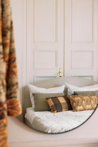 Privates Zimmer in Villa mit Blick auf die Elbe, Đặt  Othmarschen Hamburg Mitte