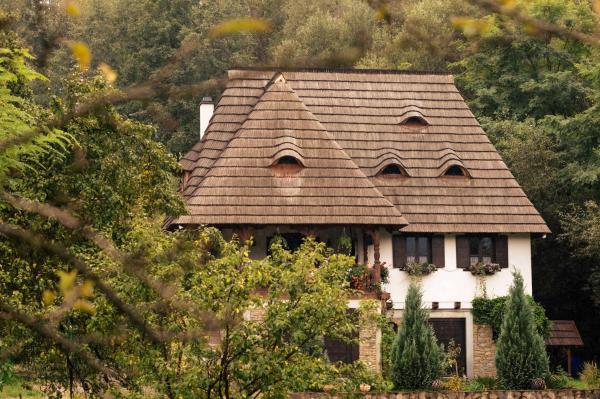 River Song Inn, Đặt  Khách sạn ở Carpathians - Romania có hồ bơi, Hồ bơi