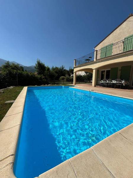 Villa Mimosa - Modern Villa with Private Pool & Mountain View, Đặt  Fuilla 