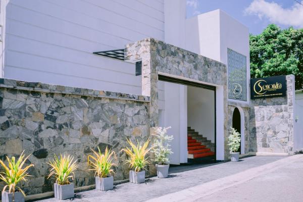 Hotel Senondra, Đặt Khách sạn Ampara Ampara District