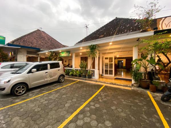 Parikesit Guest House, Đặt  Timuran Yogyakarta