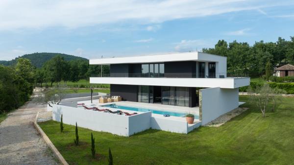 Beautiful She Luxury Villa with view in Groznjan, Đặt  Boškari Istria