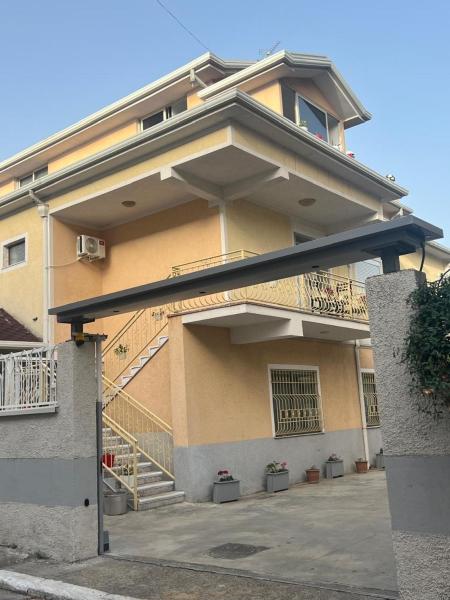 Coral Home, Đặt  Shkodër Shkoder County