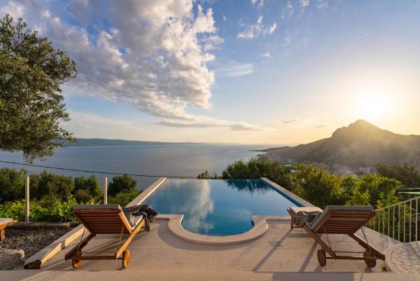 Villa Favola Omis 360 PHOTOS-VIRTUAL TOUR ON DEMAND, Đặt  Omiš Split Region