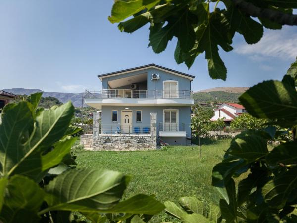 Amlas Villa, Đặt  Berat (hạt) Berat County