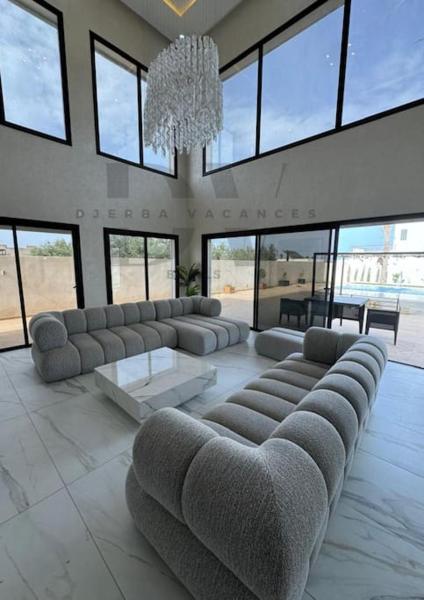 Villa Five Palm, Đặt  Temlale Djerba