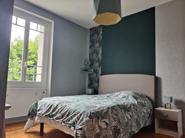 la chambre de Lulu, Đặt  Montfort-le-Gesnois 
