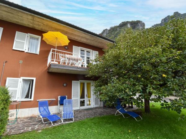 Apartment Villa Laura-3 by Interhome, Đặt Biệt thự Vesta Lake Idro