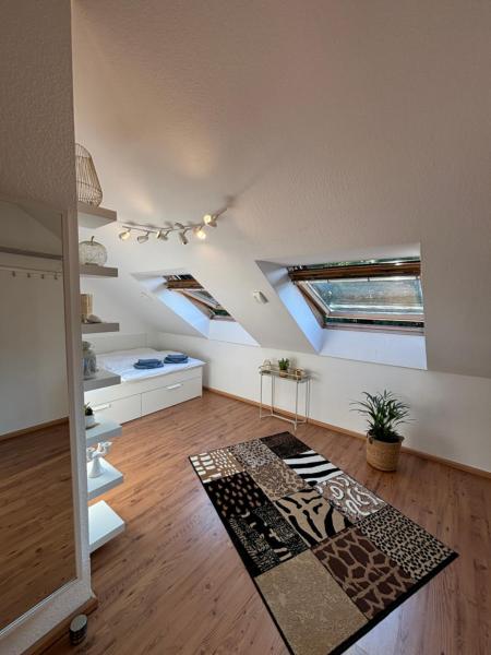 Privatunterkunft Am Aaper Wald, Đặt  Rath Düsseldorf