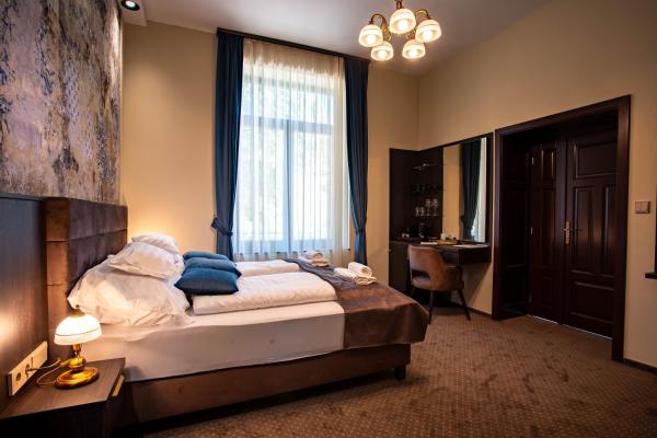 Vöröskő Villa- ALELNÖKI szauna és jakuzzi használattal, Đặt  Balatonalmádi Veszprém