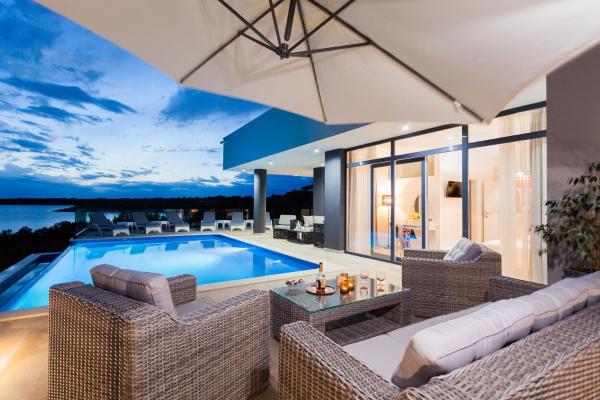 Villa Jasmina, Đặt  Gradina Split-Dalmatia County