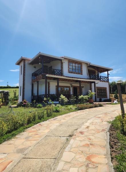 Villa Nikitina, Đặt  Los Santos Santander