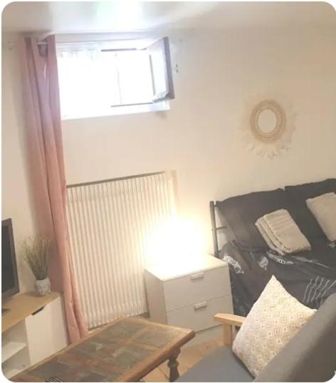 Studio Sarcelles Village, Đặt  Sarcelles 