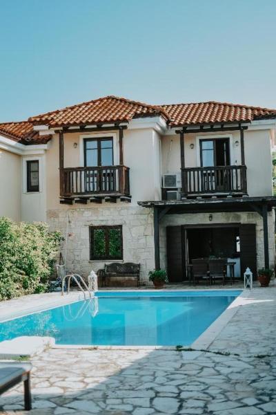 Villa Posidi with Private Pool and Sea View, Đặt  Possidi Macedonia