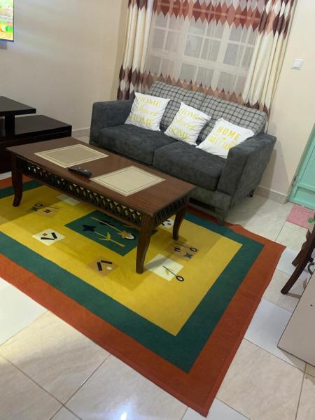 Angie's Paradise, Đặt  Syokimau Machakos