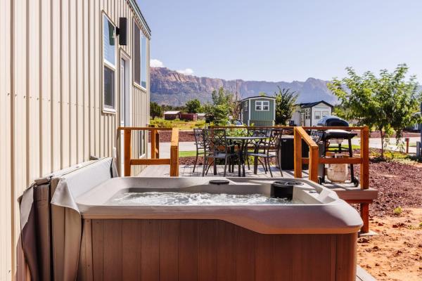 Jasper tiny home with private hottub, Đặt  Apple Valley Utah