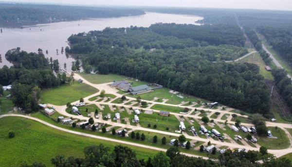 Cypress Landing Cabins, Đặt  Dozier Alabama