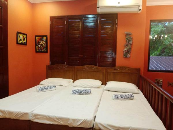 Mlajade Transient House, Đặt  Banga Palawan