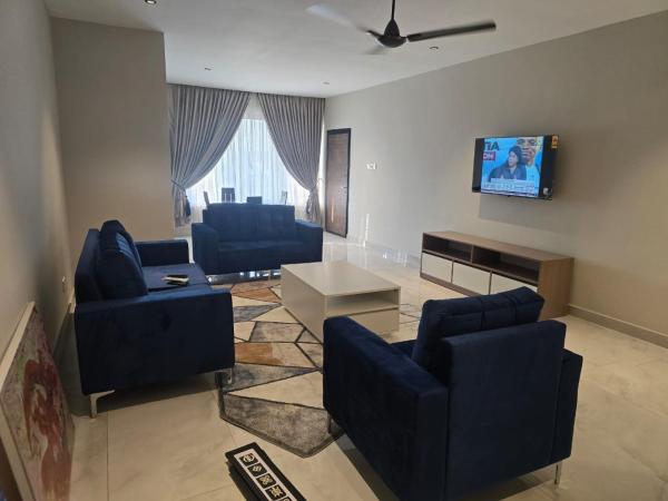 Crystal prestige, Đặt  Oko Greater Accra