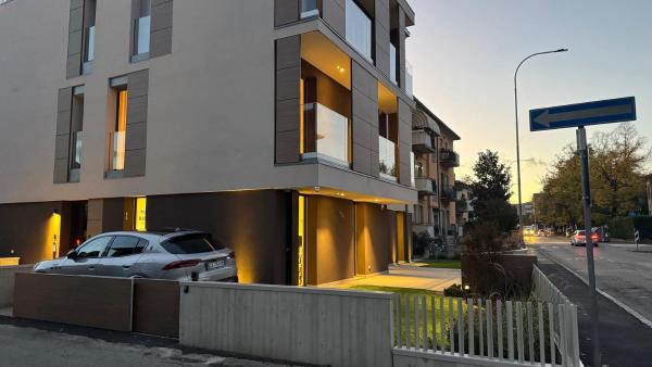 WELCOME residenza esclusiva via Liverani Imola, Đặt  Imola Bologna Province