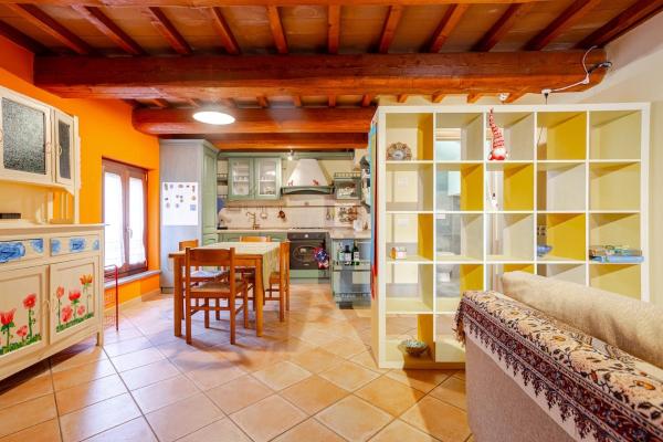 Filocase Pink Village House, Đặt  Colle Umbria