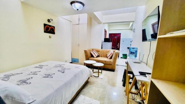 luxurious fully furnished two bedroom apartment with amazing city views heated swimming pool fully equipped gym with a child play area and ample parking space, Đặt Căn hộ Nairobi Rwanda