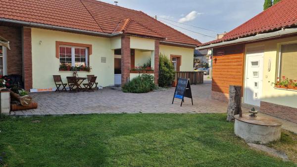 Ubytovanie pod hradom Krásnohorské Podhradie, Đặt  Krasnohorske Podhradie Košický kraj