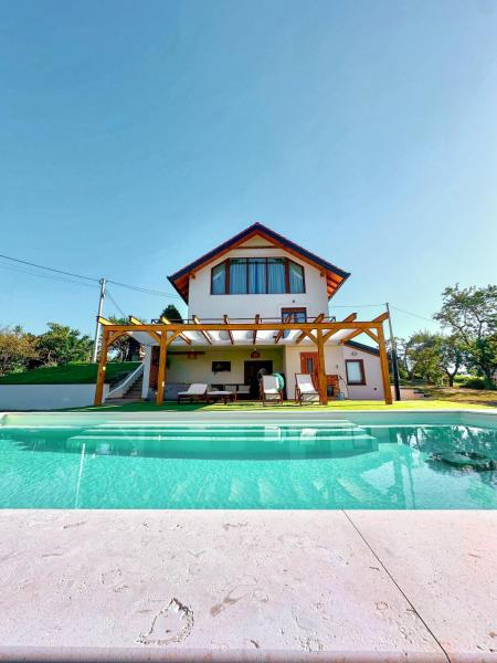 Villa Vukov Breg, Đặt  Bogdanovec 