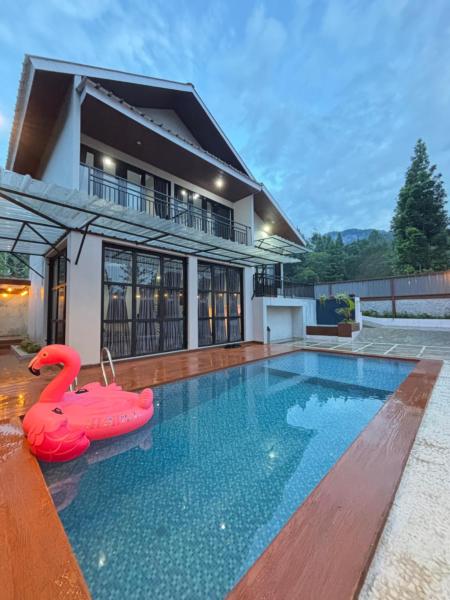 Villa Andira Hidden Paseban, Đặt  Pondok Cipaseban West Java