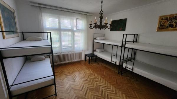 Folks HOME, Đặt  Novi Sad Vojvodina