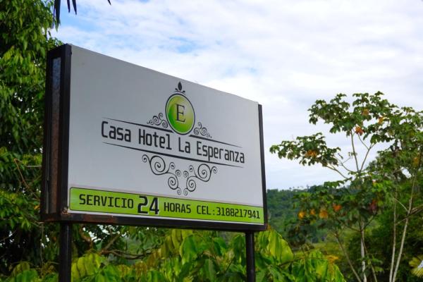 Casa Hotel La Esperanza, Đặt  Khách sạn tại Putumayo có Bãi đậu xe, Bãi đậu xe