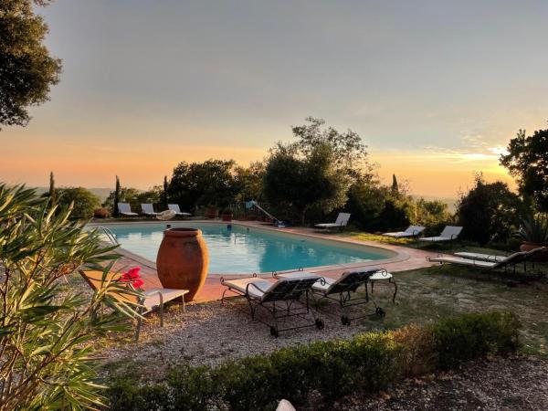 Poggio Bernone - Massa Marittima, Đặt  Prata Tuscany