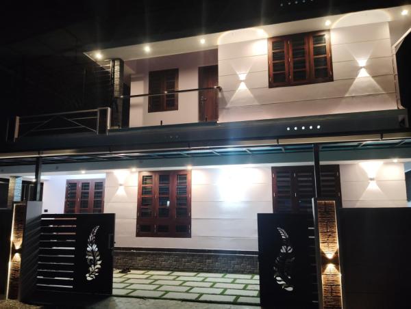 Chillout stay, Đặt  North Paravur New Delhi