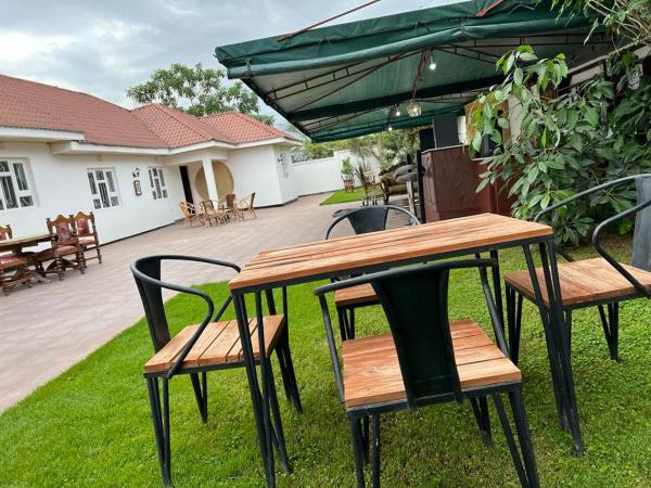 ArushaWest Hotel, Đặt  Arusha Tanzania