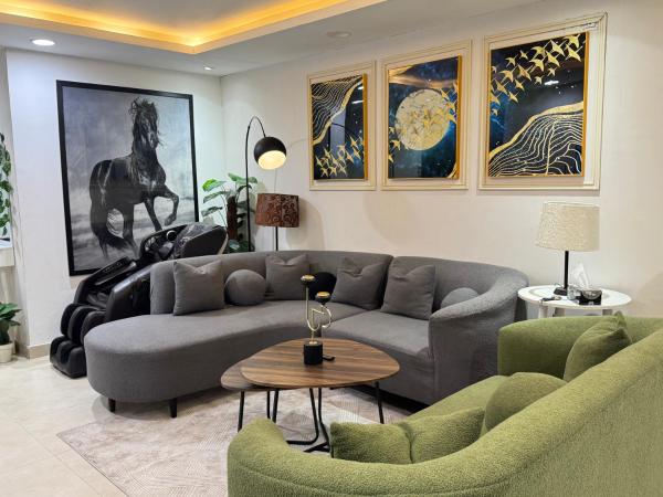 Gold Crest Mall And Residency with Access To Al Fateh - DHA Lahore, Đặt  Lahore Pakistan