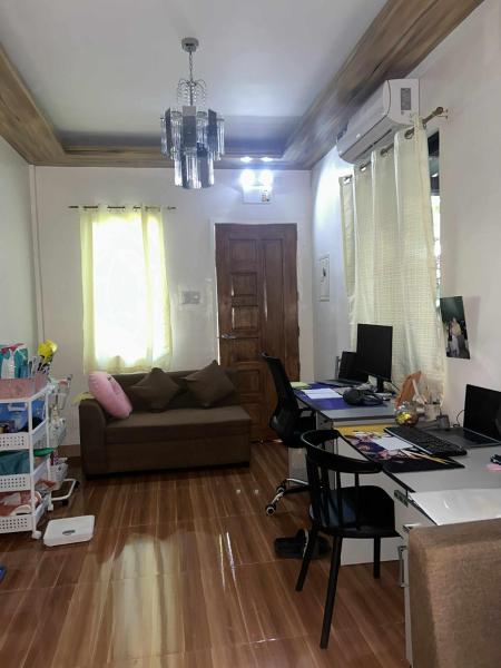 D And J Villa, Đặt  Dauis 